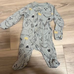 Newborn Carters onesie pajama